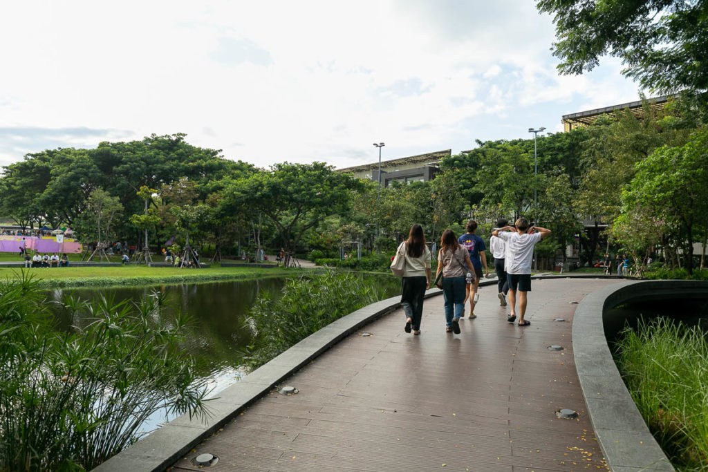 Chulalongkorn University Centenary Park Pond